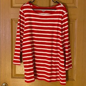 🌸Red 3/4 sleeve shirt with white stripes